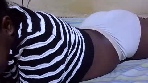 Snapshot of dark_princess1 chatting on 09.17.25 dark_princess1 online show from 09.17.25