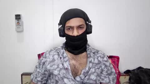 Snapshot of darkbud03 chatting on 11.05.25 just a guy online show from 11.05.25