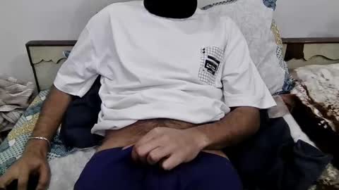 Snapshot of darkbud03 chatting on 12.13.25 just a guy online show from 12.13.25