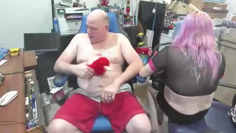 Snapshot of darkestparadox chatting on 02.15.26 Darkest Paradox online show from 02.15.26