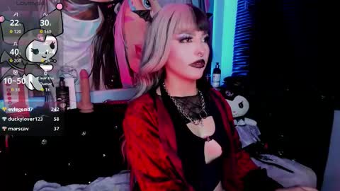 Snapshot of darki_shine_ chatting on 09.12.25 cleitlin vinson online show from 09.12.25