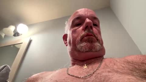 darknite083072 online show from 09.10.25