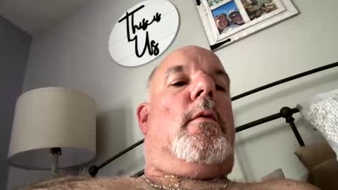 darknite083072 online show from 09.10.25