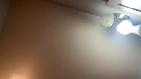 darknite083072 online show from 11.28.25