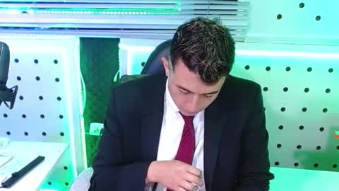 DARKO0717 online show from 12.19.25