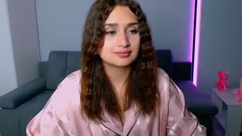 Amelie online show from 06.19.26