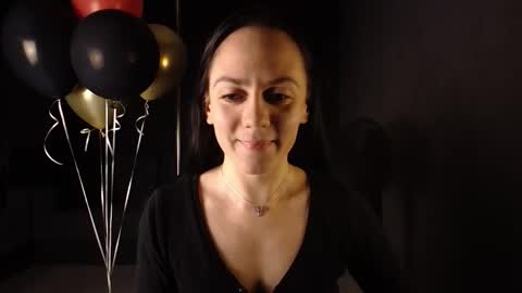 Snapshot of darkspark_ chatting on 10.10.25 darkspark_ online show from 10.10.25