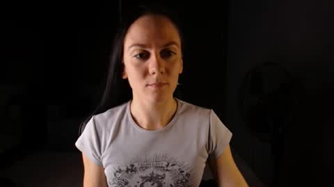 Snapshot of darkspark_ chatting on 10.24.25 darkspark_ online show from 10.24.25