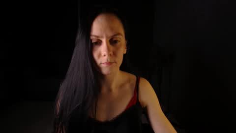 Snapshot of darkspark_ chatting on 11.05.25 darkspark_ online show from 11.05.25