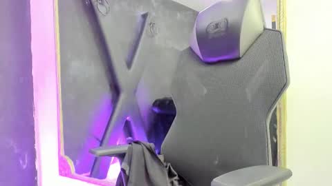 Darling online show from 11.30.25