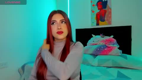 Darlyhooper online show from 04.14.26