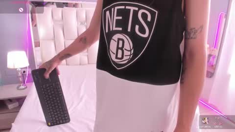 Snapshot of darlyn_tenderhot__ chatting on 11.17.25 darlyn_tenderhot__ online show from 11.17.25