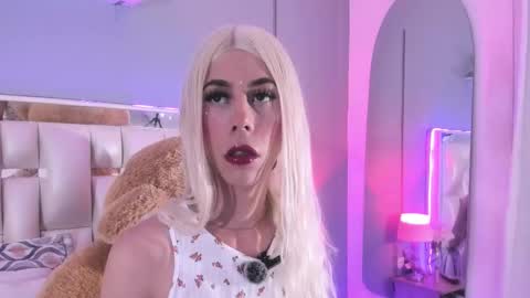 Snapshot of darlyn_tenderhot__ chatting on 11.29.25 darlyn_tenderhot__ online show from 11.29.25