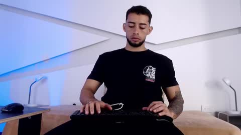 Kael online show from 10.29.25