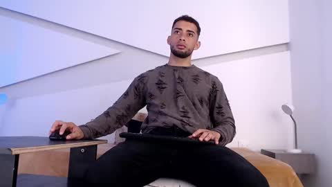 Kael online show from 11.26.25