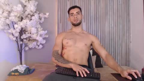 Kael online show from 12.16.25