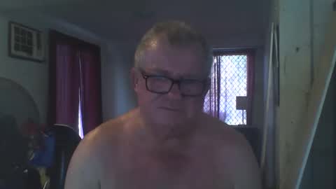 Snapshot of darwincock chatting on 01.04.25 darwincock online show from 01.04.25