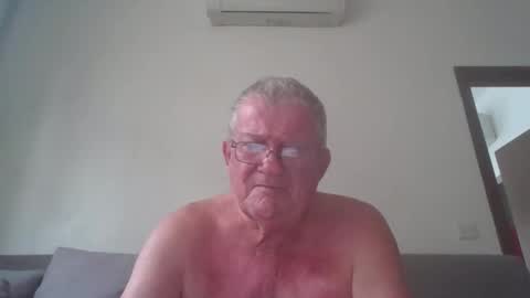 Snapshot of darwincock chatting on 03.22.26 darwincock online show from 03.22.26