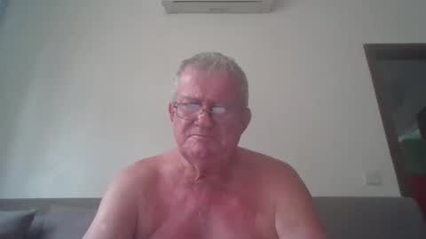 Snapshot of darwincock chatting on 03.26.26 darwincock online show from 03.26.26