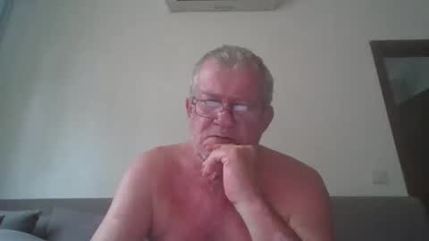 Snapshot of darwincock chatting on 04.03.26 darwincock online show from 04.03.26