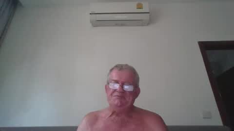 Snapshot of darwincock chatting on 04.06.26 darwincock online show from 04.06.26