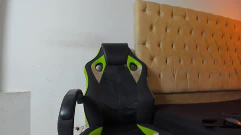 Snapshot of dave_skinnycum420 chatting on 10.21.25 dave online show from 10.21.25