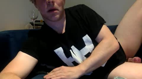 Snapshot of daveb709709709 chatting on 11.11.25 daveb709709709 online show from 11.11.25