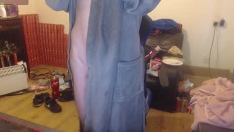 Snapshot of daver281197 chatting on 12.13.24 dave online show from 12.13.24