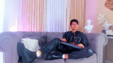 Snapshot of davidaponte017 chatting on 01.03.25 davidaponte online show from 01.03.25