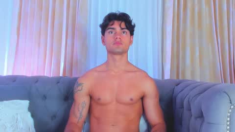 Snapshot of davidaponte017 chatting on 02.23.25 davidaponte online show from 02.23.25