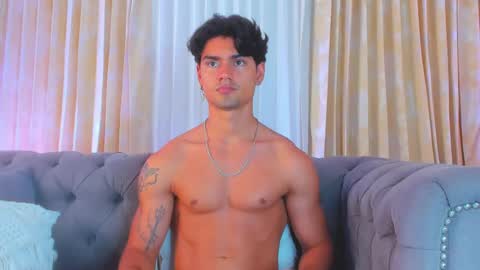 Snapshot of davidaponte017 chatting on 02.24.25 davidaponte online show from 02.24.25