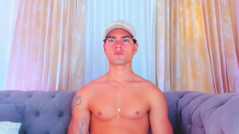 Snapshot of davidaponte017 chatting on 03.03.25 davidaponte online show from 03.03.25