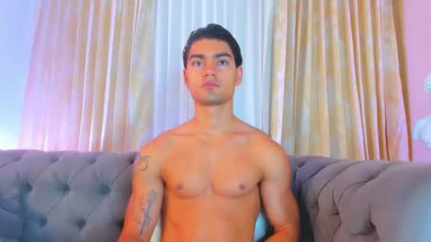 Snapshot of davidaponte017 chatting on 03.04.25 davidaponte online show from 03.04.25