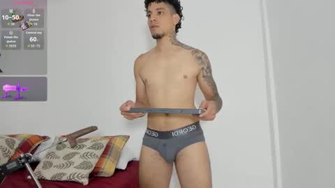 Snapshot of davidbatista_ chatting on 10.04.25 David Batista online show from 10.04.25