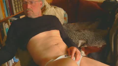 Snapshot of davidbo_no1 chatting on 09.17.25 David online show from 09.17.25