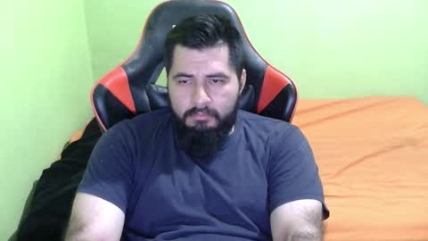 Snapshot of daviddelz chatting on 02.15.26 David online show from 02.15.26