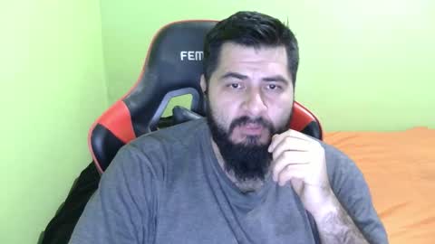 Snapshot of daviddelz chatting on 02.17.26 David online show from 02.17.26