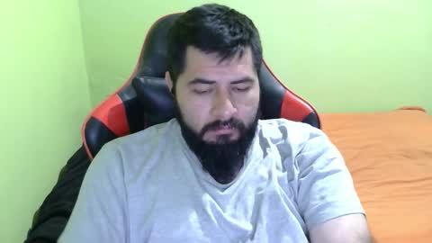 Snapshot of daviddelz chatting on 02.18.26 David online show from 02.18.26