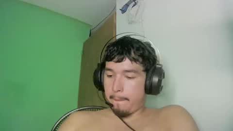 Snapshot of davidlasecuela chatting on 02.07.26 DavidSkinny online show from 02.07.26