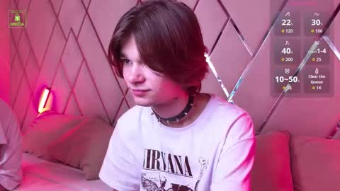 Snapshot of davidleatherhoff chatting on 11.08.25 DAVID online show from 11.08.25