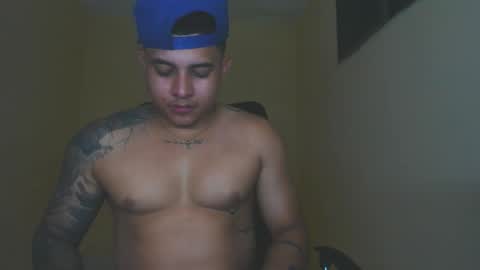 Snapshot of davidlenonn_ chatting on 12.05.25 Lennon online show from 12.05.25