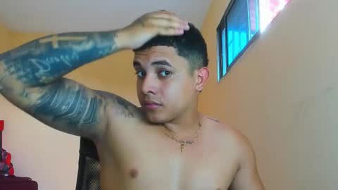 Snapshot of davidlenonn_ chatting on 01.05.26 Lennon online show from 01.05.26