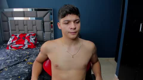 Snapshot of davidro030 chatting on 10.01.25 davidro030 online show from 10.01.25