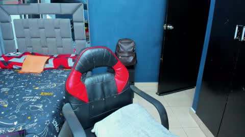 Snapshot of davidro030 chatting on 11.19.25 davidro030 online show from 11.19.25