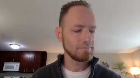 Snapshot of davidwilcox1982 chatting on 10.16.25 Dave online show from 10.16.25