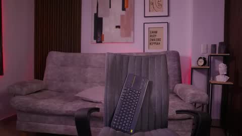 Snapshot of davies_brown chatting on 11.16.25 Davies brown schedule 12pm to 5pm col time online show from 11.16.25