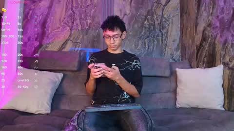 Snapshot of daviid_laid_ chatting on 02.25.26 David online show from 02.25.26