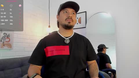 Snapshot of daviidevans chatting on 12.22.25 David Evans online show from 12.22.25