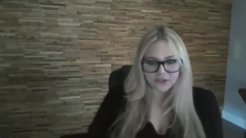 Davina online show from 10.15.25