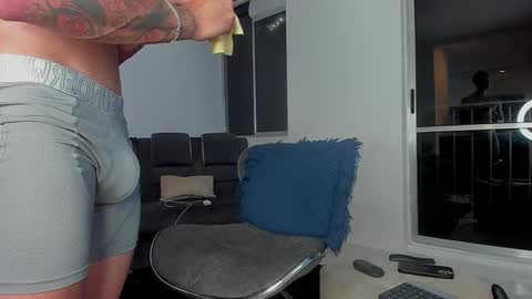 Snapshot of davis_alx chatting on 12.24.24 davis instagram davis alx1 online show from 12.24.24